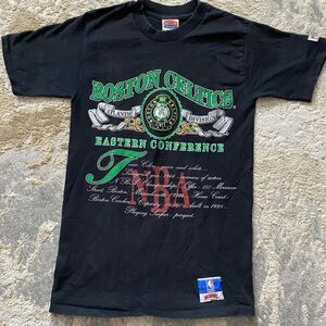 Vintage Nutmeg 1990s Boston Celtics "Eastern Conference" t-shirt Size Med Rare